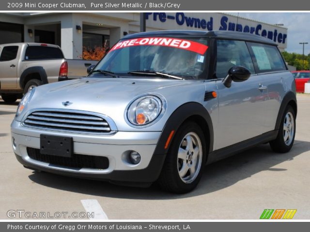 2009 Mini Cooper Clubman in Pure Silver Metallic