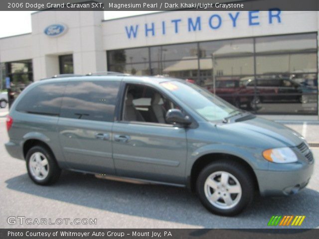 2006 Dodge Grand Caravan SXT in Magnesium Pearl