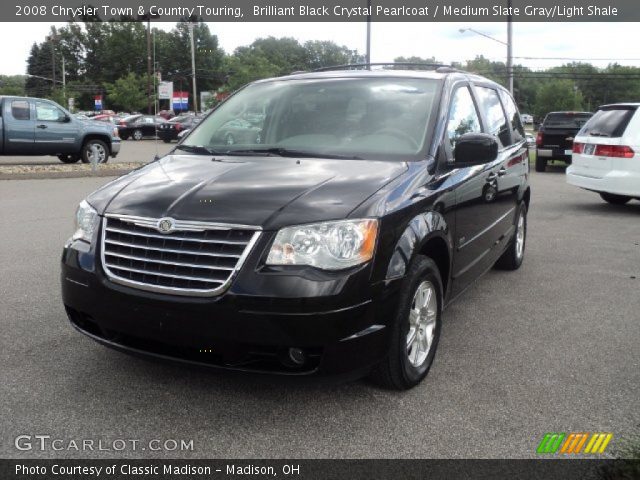 2008 Chrysler Town & Country Touring in Brilliant Black Crystal Pearlcoat