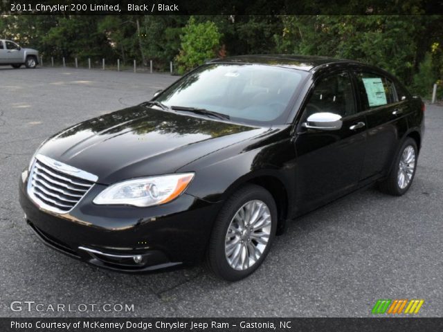 2011 Chrysler 200 Limited in Black