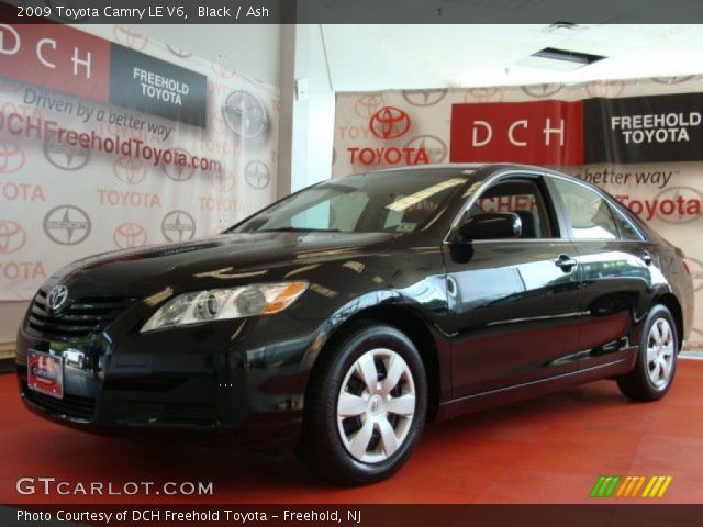 2009 Toyota Camry LE V6 in Black