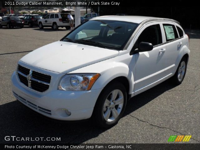 2011 Dodge Caliber Mainstreet in Bright White