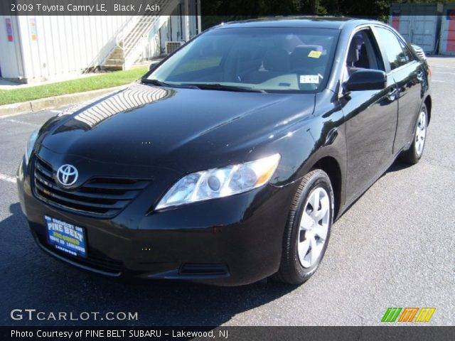 2009 Toyota Camry LE in Black