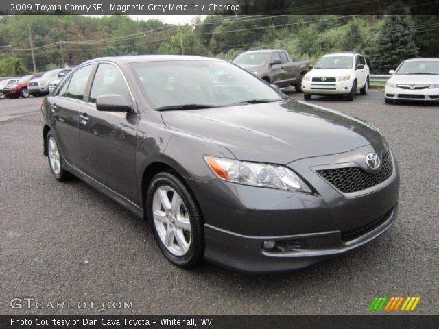 2009 Toyota Camry SE in Magnetic Gray Metallic