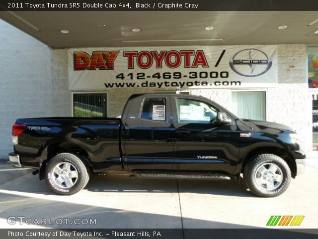 2011 Toyota Tundra SR5 Double Cab 4x4 in Black
