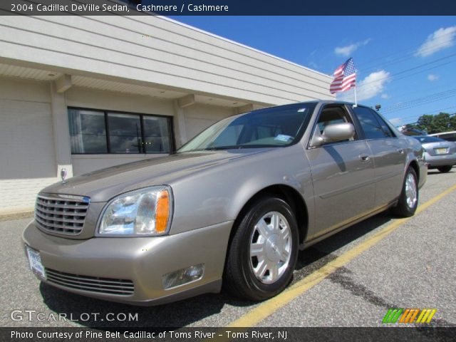2004 Cadillac DeVille Sedan in Cashmere
