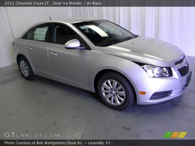 2011 Chevrolet Cruze LT in Silver Ice Metallic