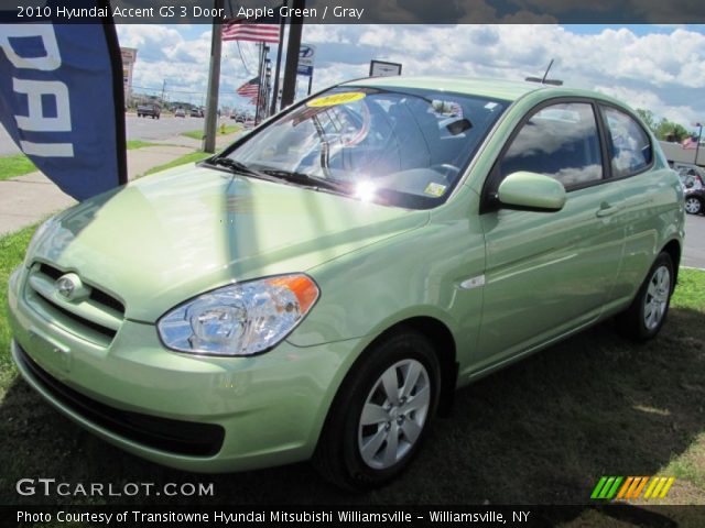 2010 Hyundai Accent GS 3 Door in Apple Green