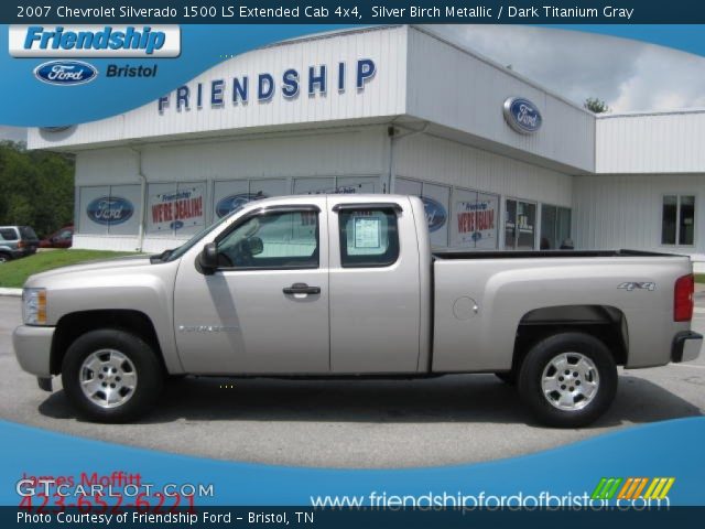 2007 Chevrolet Silverado 1500 LS Extended Cab 4x4 in Silver Birch Metallic