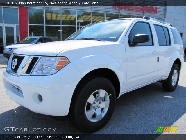 2011 Nissan Pathfinder S in Avalanche White