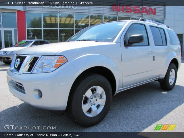2011 Nissan Pathfinder S in Silver Lightning