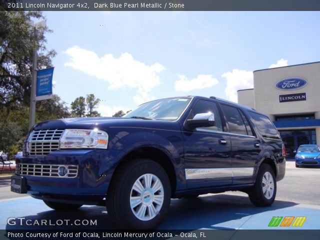 2011 Lincoln Navigator 4x2 in Dark Blue Pearl Metallic