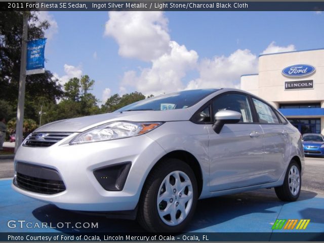 2011 Ford Fiesta SE Sedan in Ingot Silver Metallic