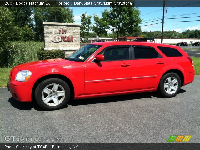 2007 Dodge Magnum SXT in TorRed