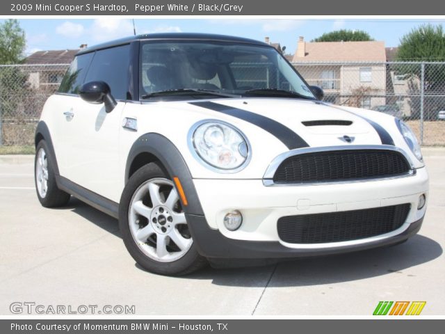 2009 Mini Cooper S Hardtop in Pepper White
