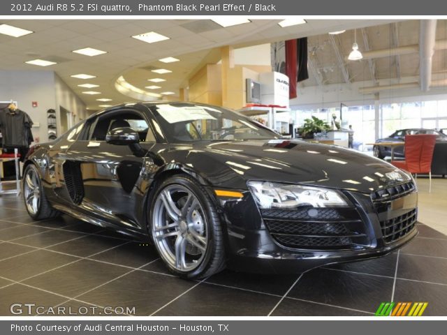 2012 Audi R8 5.2 FSI quattro in Phantom Black Pearl Effect