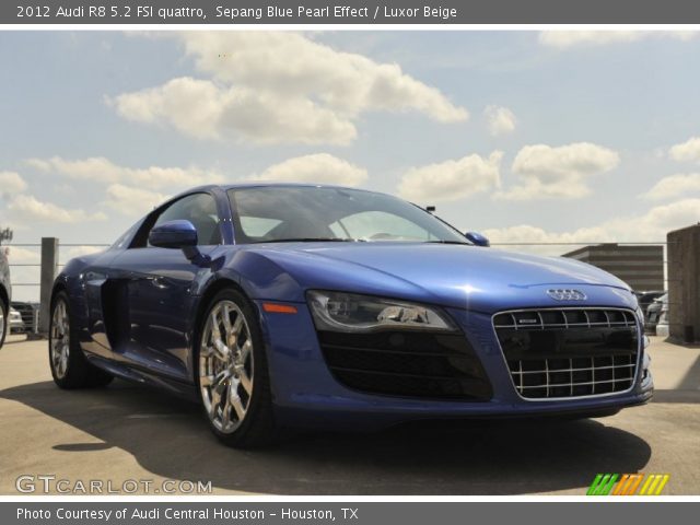 2012 Audi R8 5.2 FSI quattro in Sepang Blue Pearl Effect
