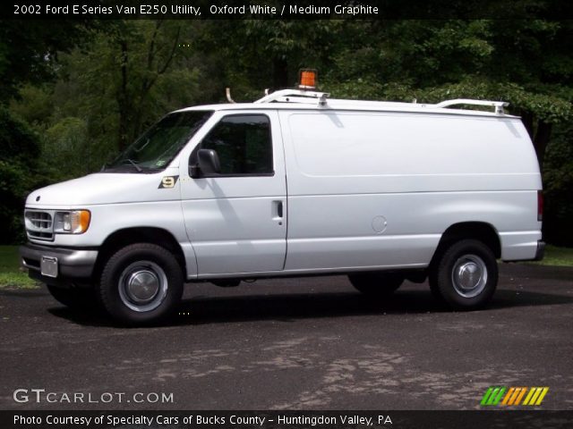 2002 Ford E Series Van E250 Utility in Oxford White