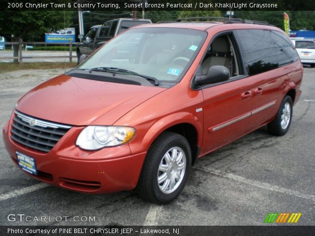 2006 Chrysler Town & Country Touring in Sunset Bronze Pearlcoat