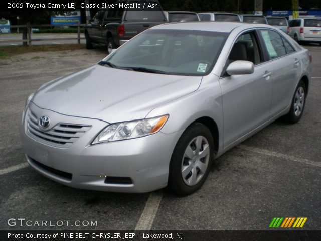2009 Toyota Camry LE in Classic Silver Metallic