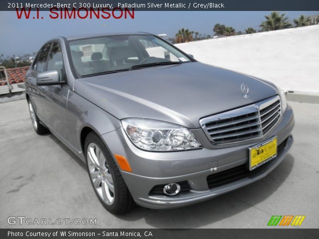 2011 Mercedes-Benz C 300 Luxury in Palladium Silver Metallic