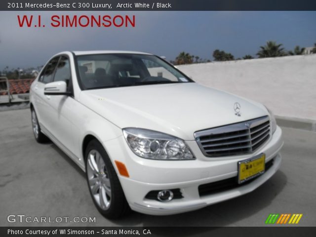 2011 Mercedes-Benz C 300 Luxury in Arctic White