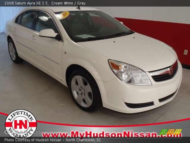 2008 Saturn Aura XE 3.5 in Cream White