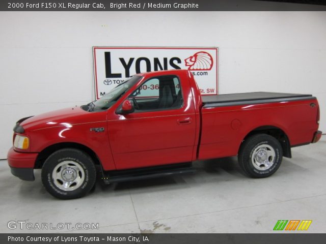 2000 Ford F150 XL Regular Cab in Bright Red