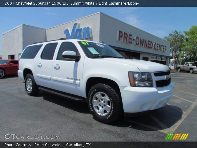 2007 Chevrolet Suburban 1500 LT in Summit White
