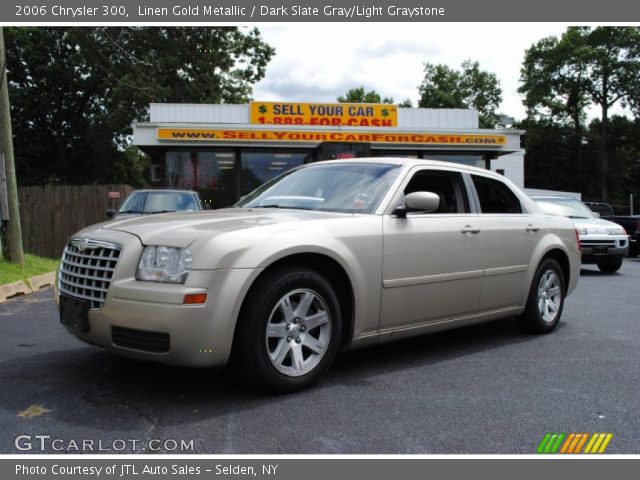 2006 Chrysler 300  in Linen Gold Metallic
