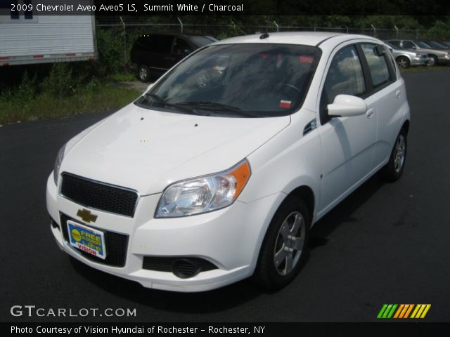 2009 Chevrolet Aveo Aveo5 LS in Summit White