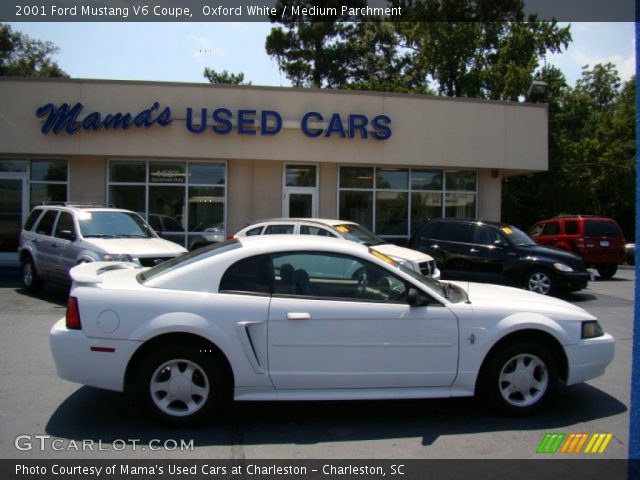 2001 Ford Mustang V6 Coupe in Oxford White