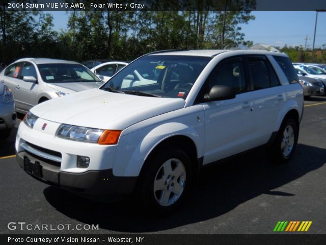 2004 Saturn VUE V6 AWD in Polar White