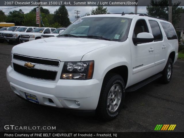 2007 Chevrolet Suburban 1500 LT 4x4 in Summit White