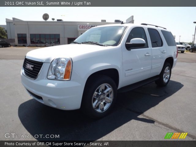 2011 GMC Yukon SLE in Summit White