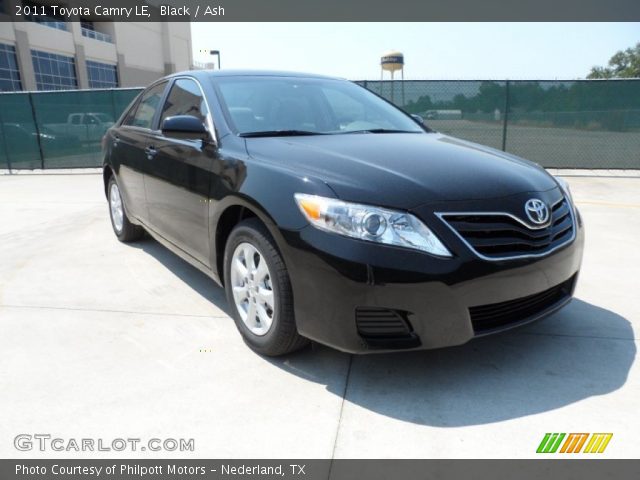 2011 Toyota Camry LE in Black