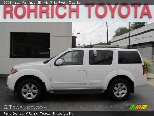 2008 Nissan Pathfinder SE 4x4 in White Frost