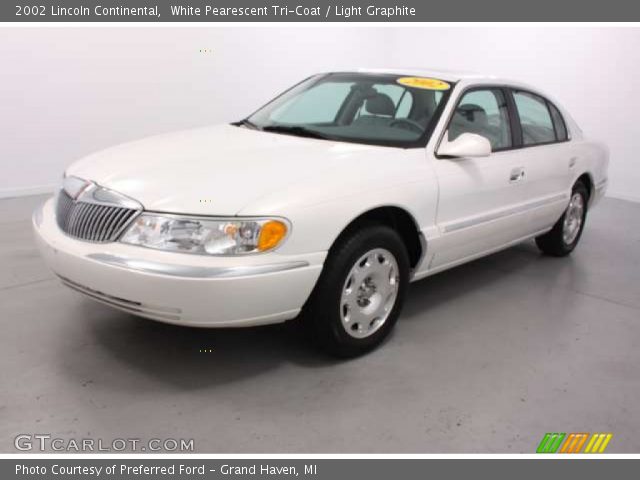 2002 Lincoln Continental  in White Pearescent Tri-Coat