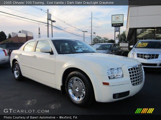 2005 Chrysler 300 Touring in Cool Vanilla