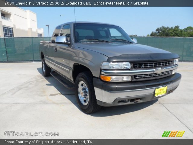 2000 Chevrolet Silverado 2500 LS Extended Cab in Light Pewter Metallic