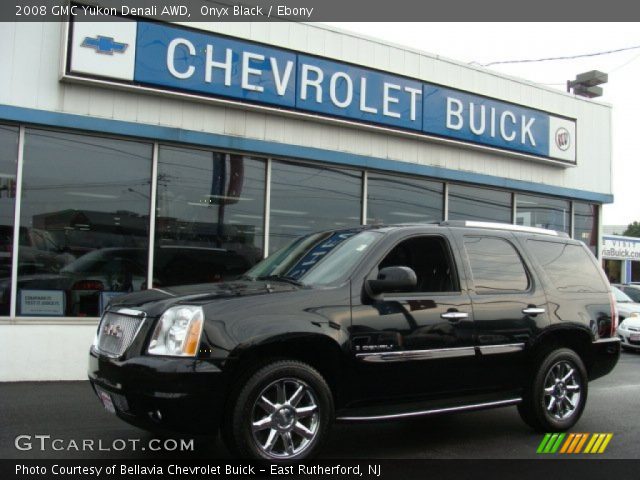 2008 GMC Yukon Denali AWD in Onyx Black