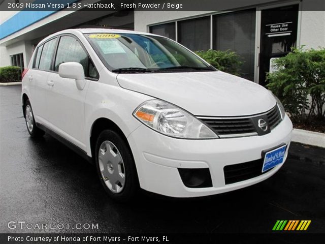 2009 Nissan Versa 1.8 S Hatchback in Fresh Powder