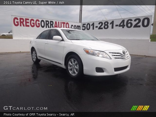 2011 Toyota Camry LE in Super White
