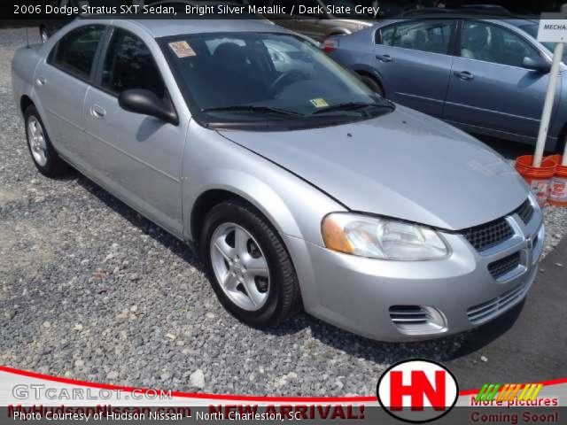 2006 Dodge Stratus SXT Sedan in Bright Silver Metallic