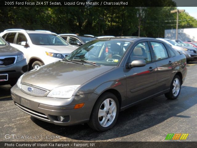 2005 Ford Focus ZX4 ST Sedan in Liquid Grey Metallic