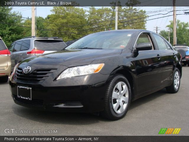 2009 Toyota Camry LE in Black