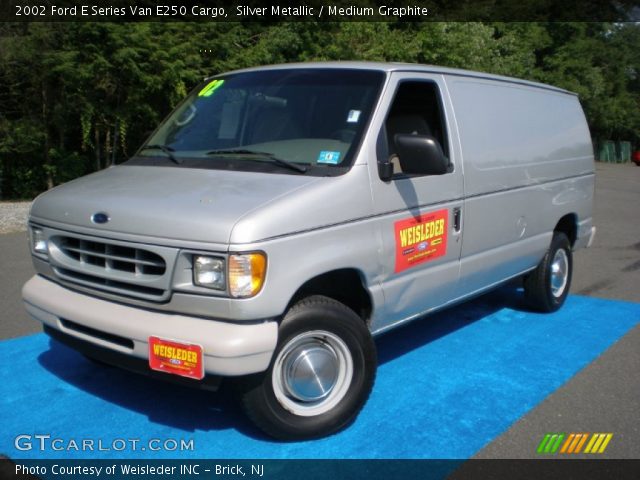 2002 Ford E Series Van E250 Cargo in Silver Metallic