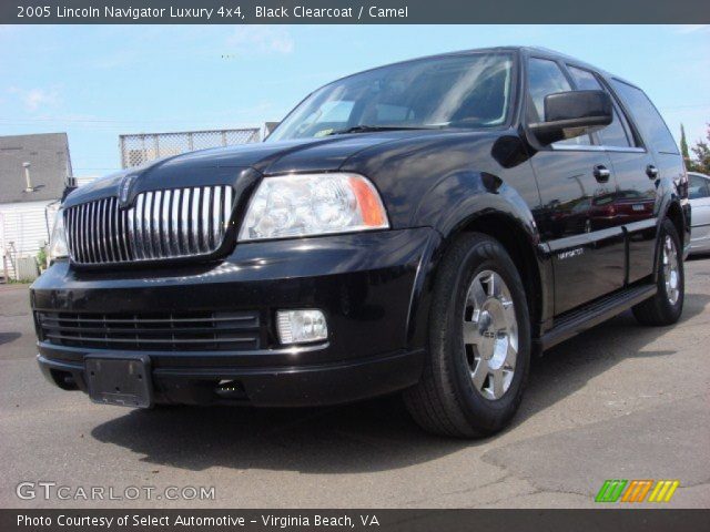 2005 Lincoln Navigator Luxury 4x4 in Black Clearcoat