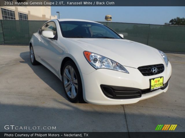 2012 Hyundai Genesis Coupe 2.0T in Karussell White