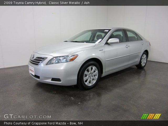 2009 Toyota Camry Hybrid in Classic Silver Metallic